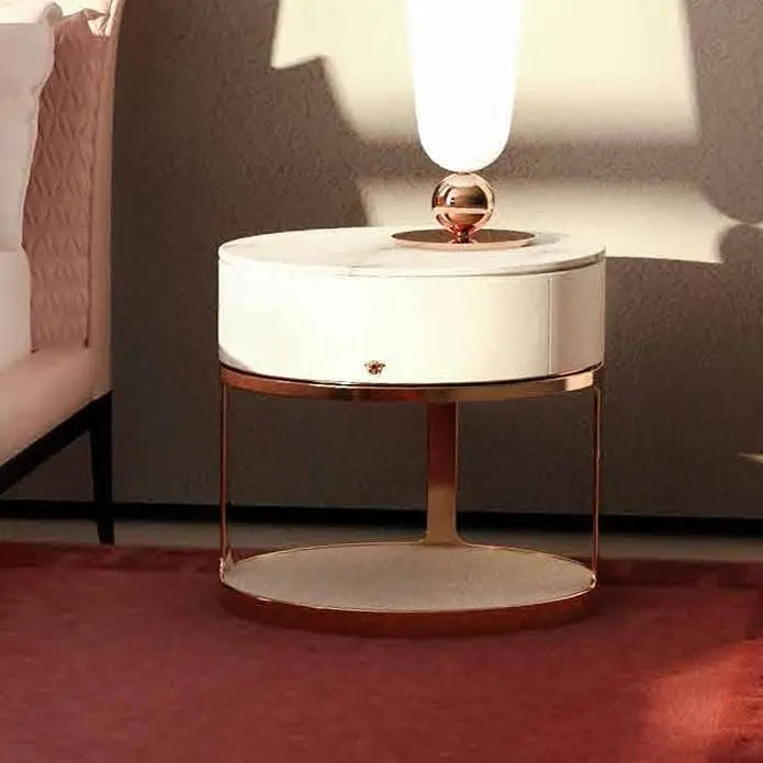 Nightstand Versace Medallion в интерьере