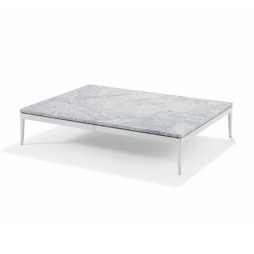 Outdoor coffee table Versace Stiletto в интерьере