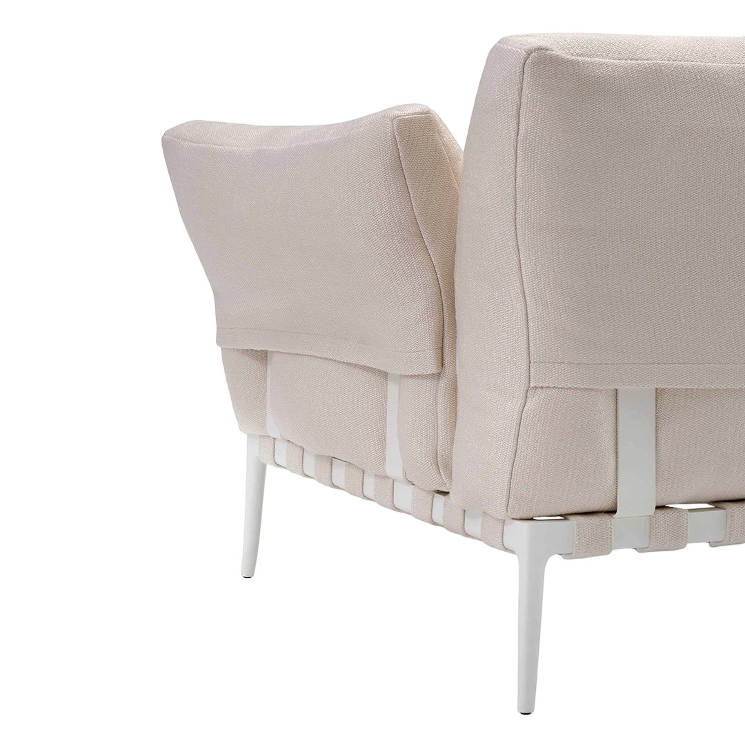 Outdoor sofa Versace Stiletto, multilayer plywood в интерьере