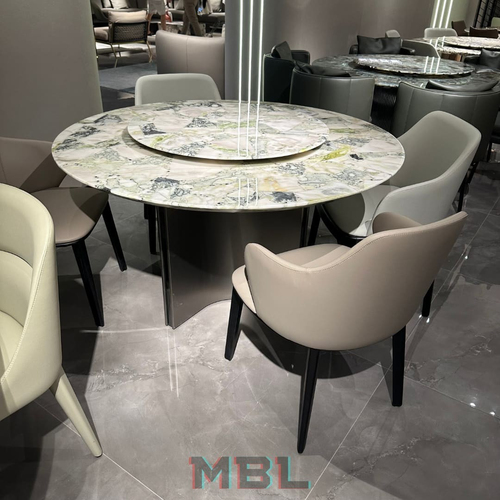 Dining table 1350