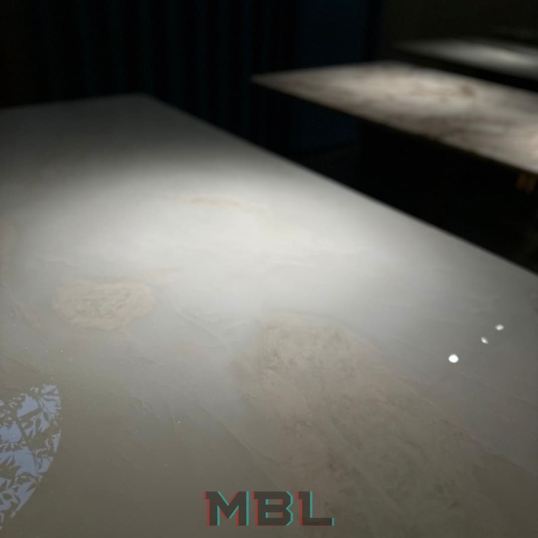 Dining table 1800х900х750, natural marble в интерьере
