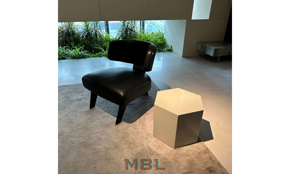 Corner table Minotti, #30756