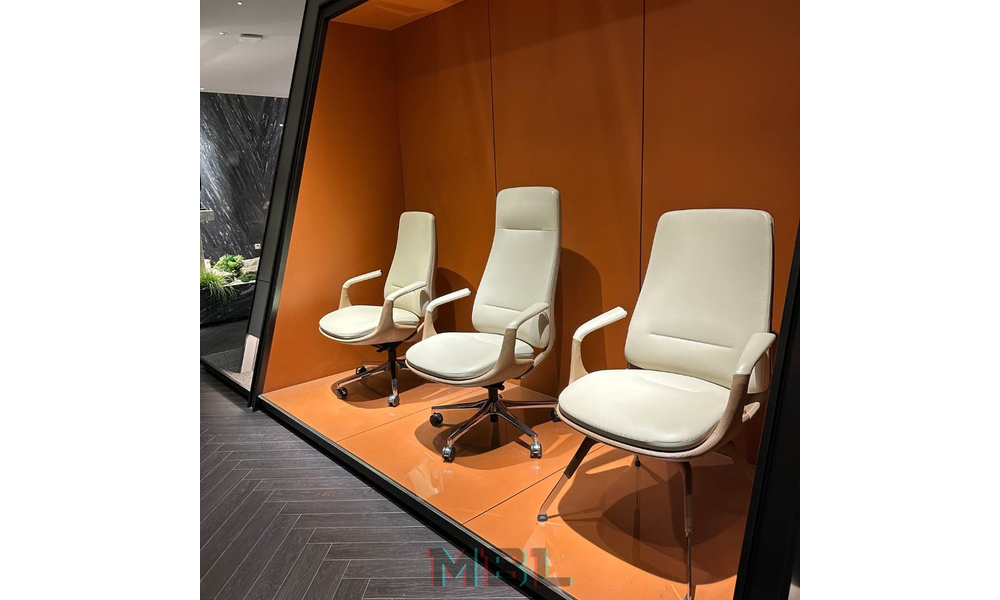 Executive chair, #30810