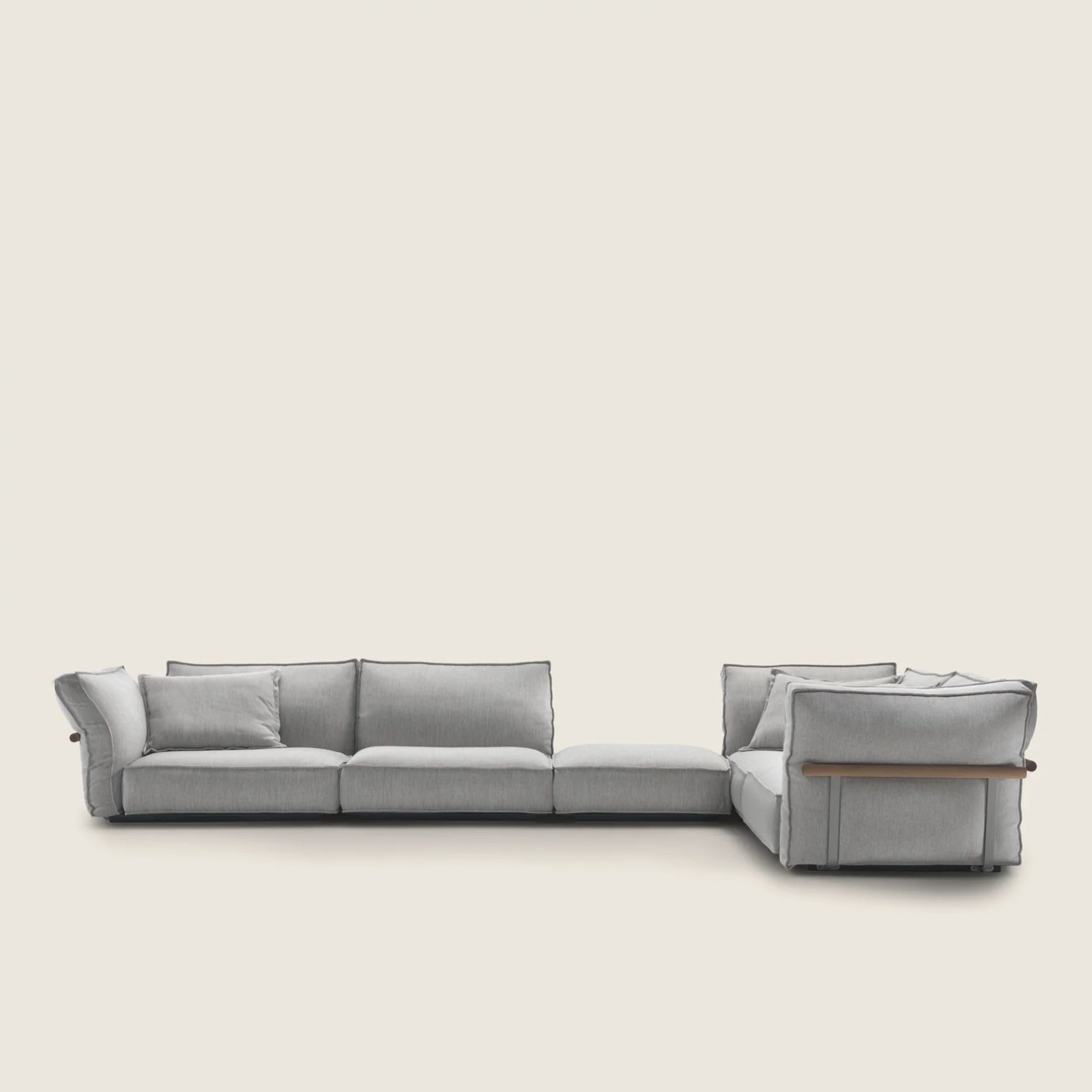 Sofa Flexform Camelot Outdoor в интерьере