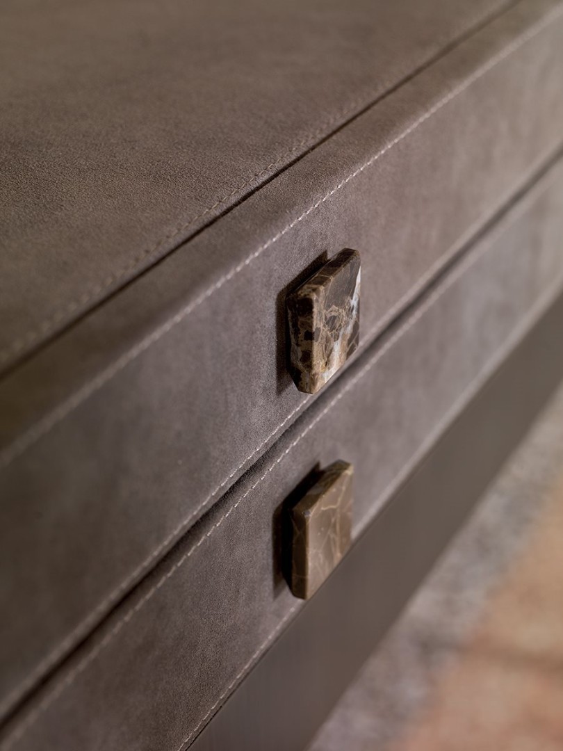 Console Longhi Lady в интерьере