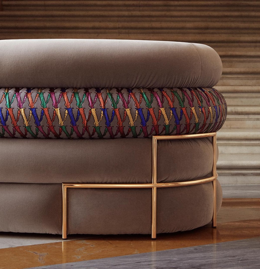 Sofa Versace Medusa Carezza в интерьере