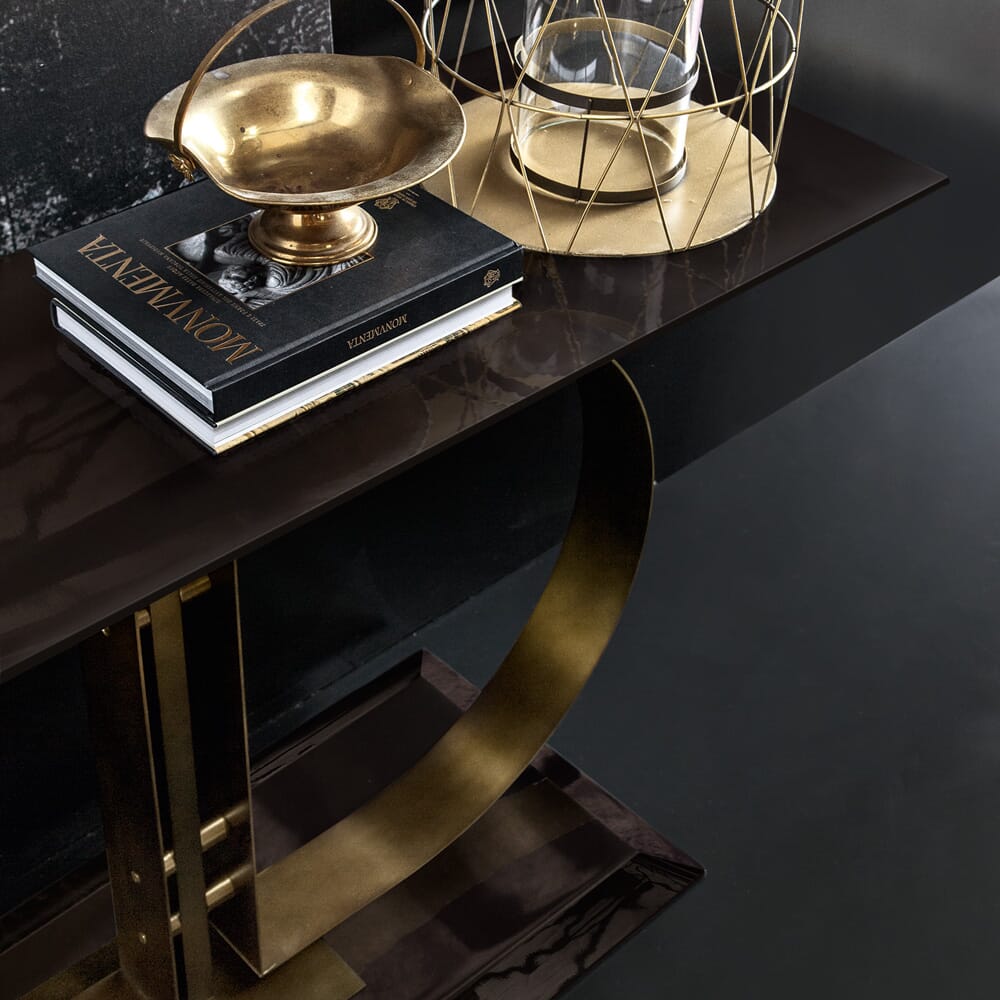 Daytona Monogram Console в интерьере