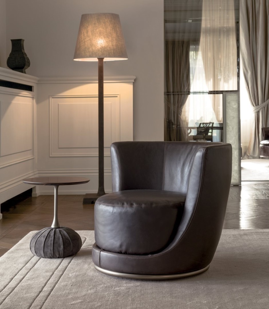 Longhi Laurent Armchair в интерьере