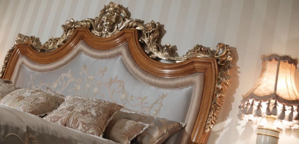 Bed LA CONTESSINA Monte Napoleone в интерьере