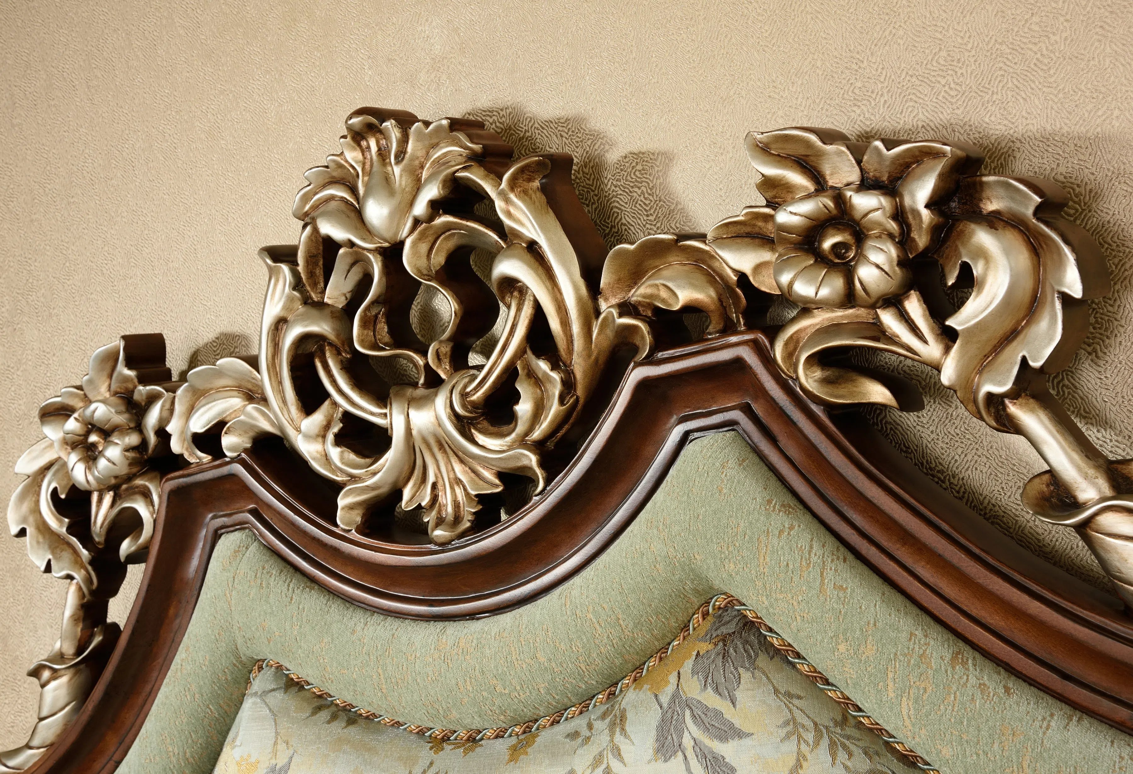 Bed LA CONTESSINA Monte Napoleone в интерьере