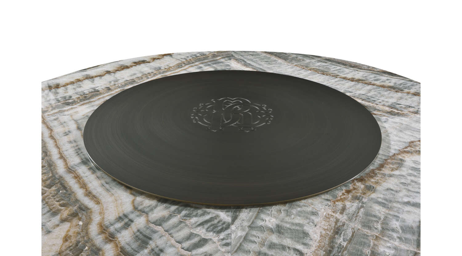 Cavalli Nyos Dining Table в интерьере