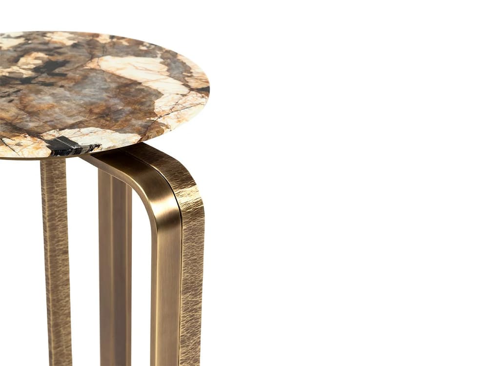 Corner table CORNELIO CAPPELLINI Nova в интерьере