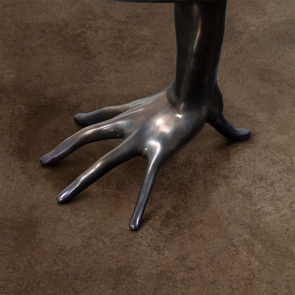 Kelly Wearstler Superluxe Dichotomy Corner Table в интерьере