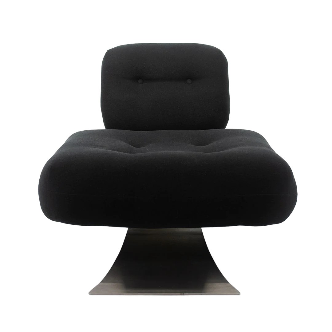 Oscar Niemeyer Alta Armchair в интерьере