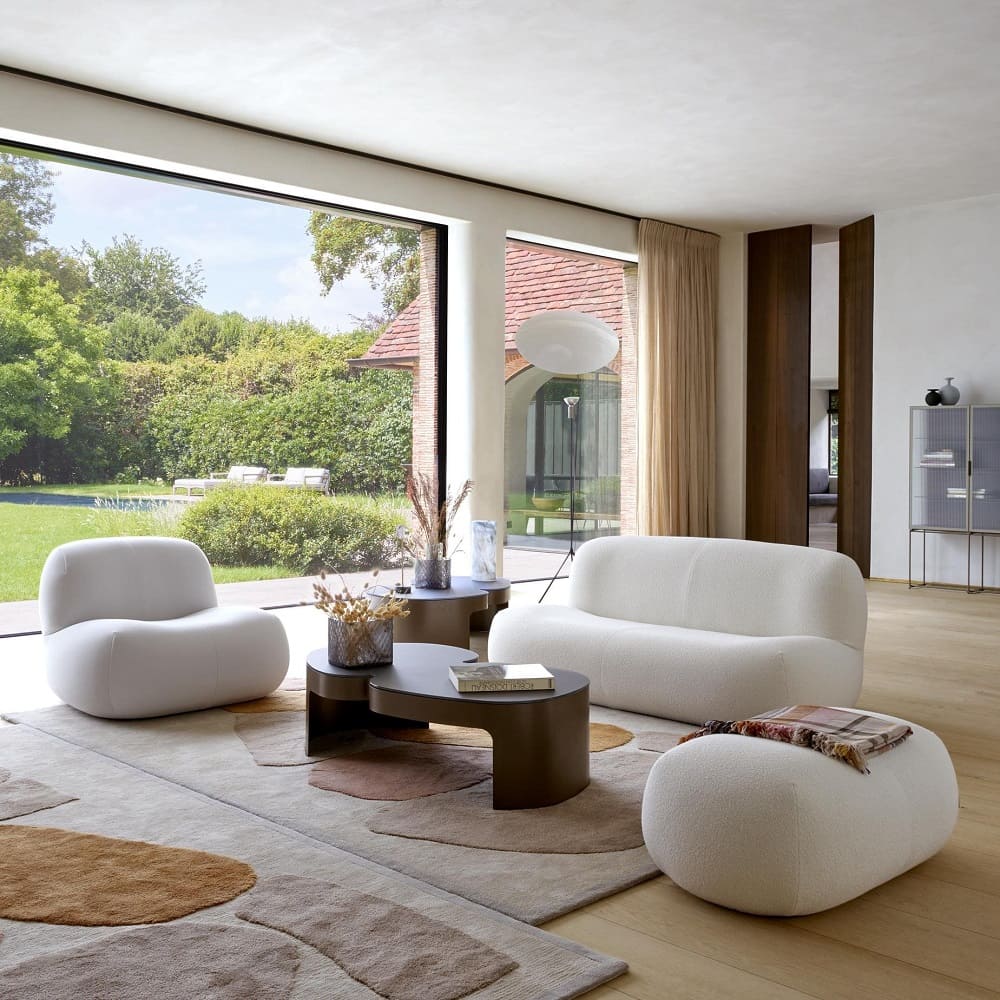 Pouffe by Ligne Roset Pukka в интерьере