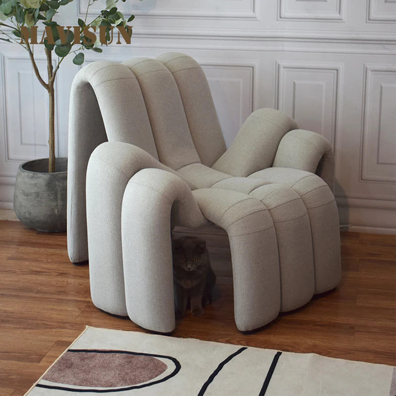 Limitless Spider Phoebe Armchair в интерьере