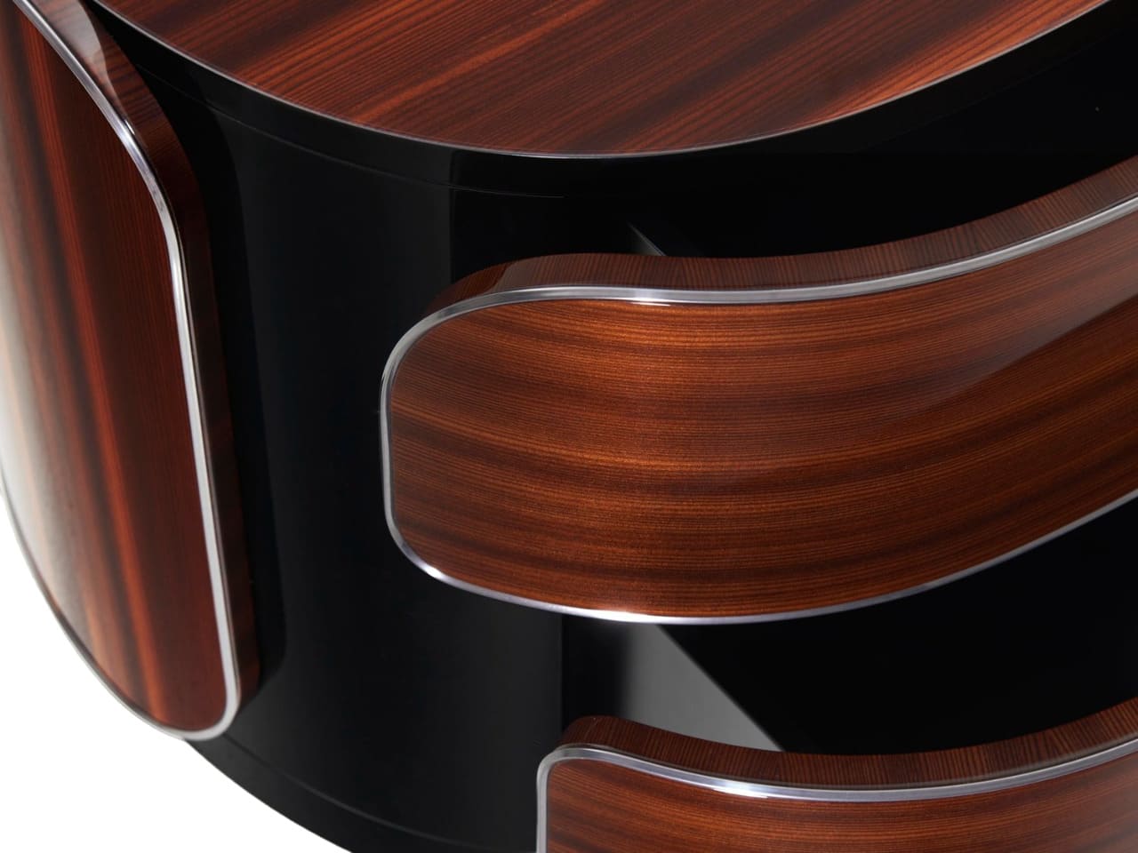 Bentley Ambleside Bedside Cabinet в интерьере