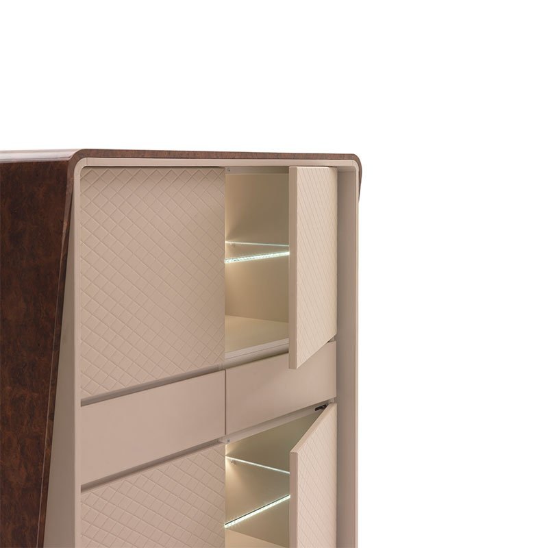 Bentley Eastgate Bookcase в интерьере