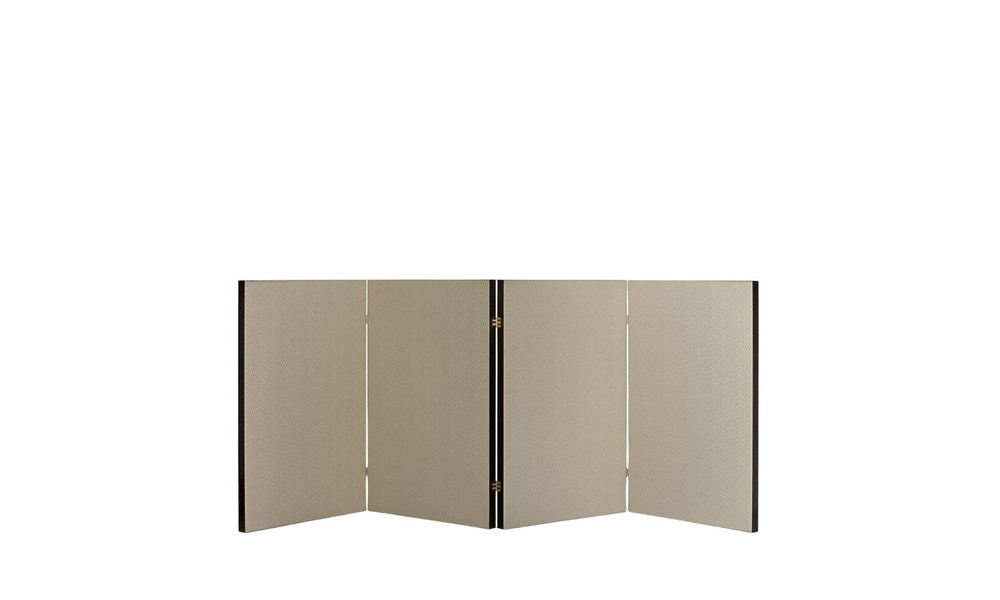 Armani Daphne screen