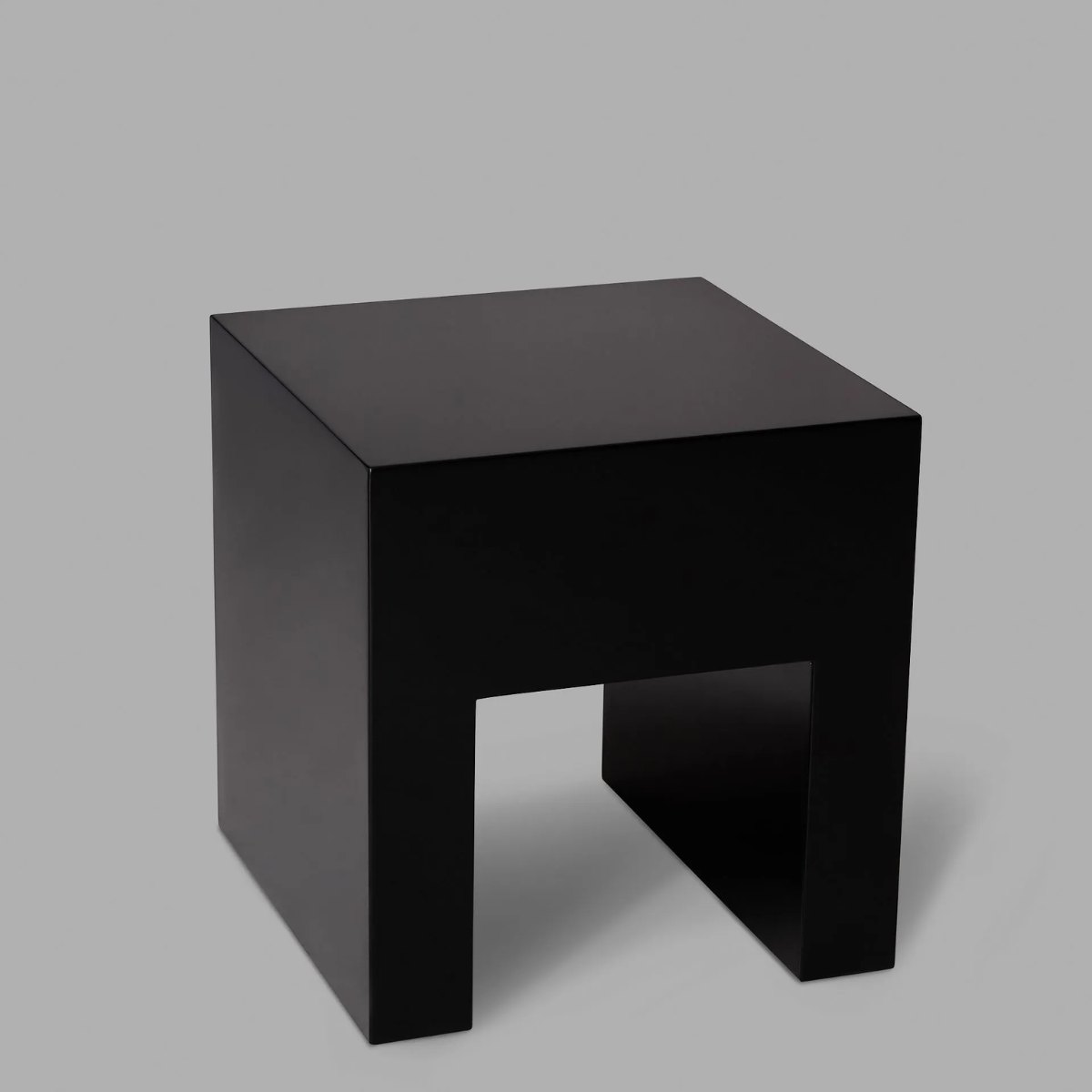 Armani Tommy Corner Table в интерьере