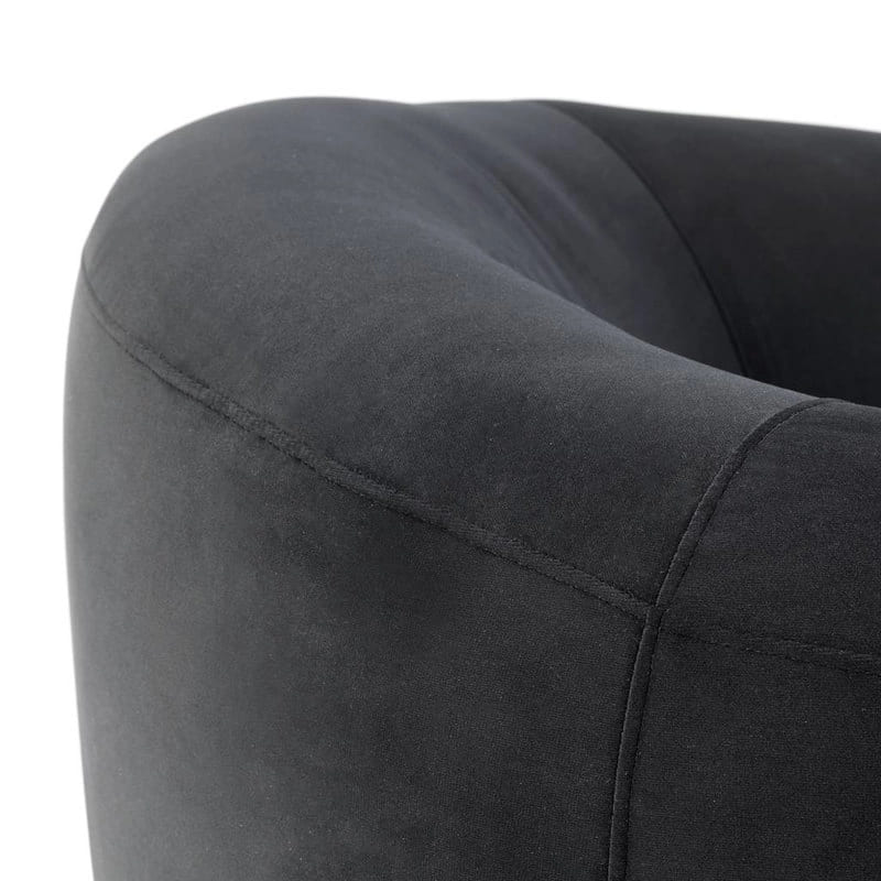 Eichholtz Caponi Armchair в интерьере