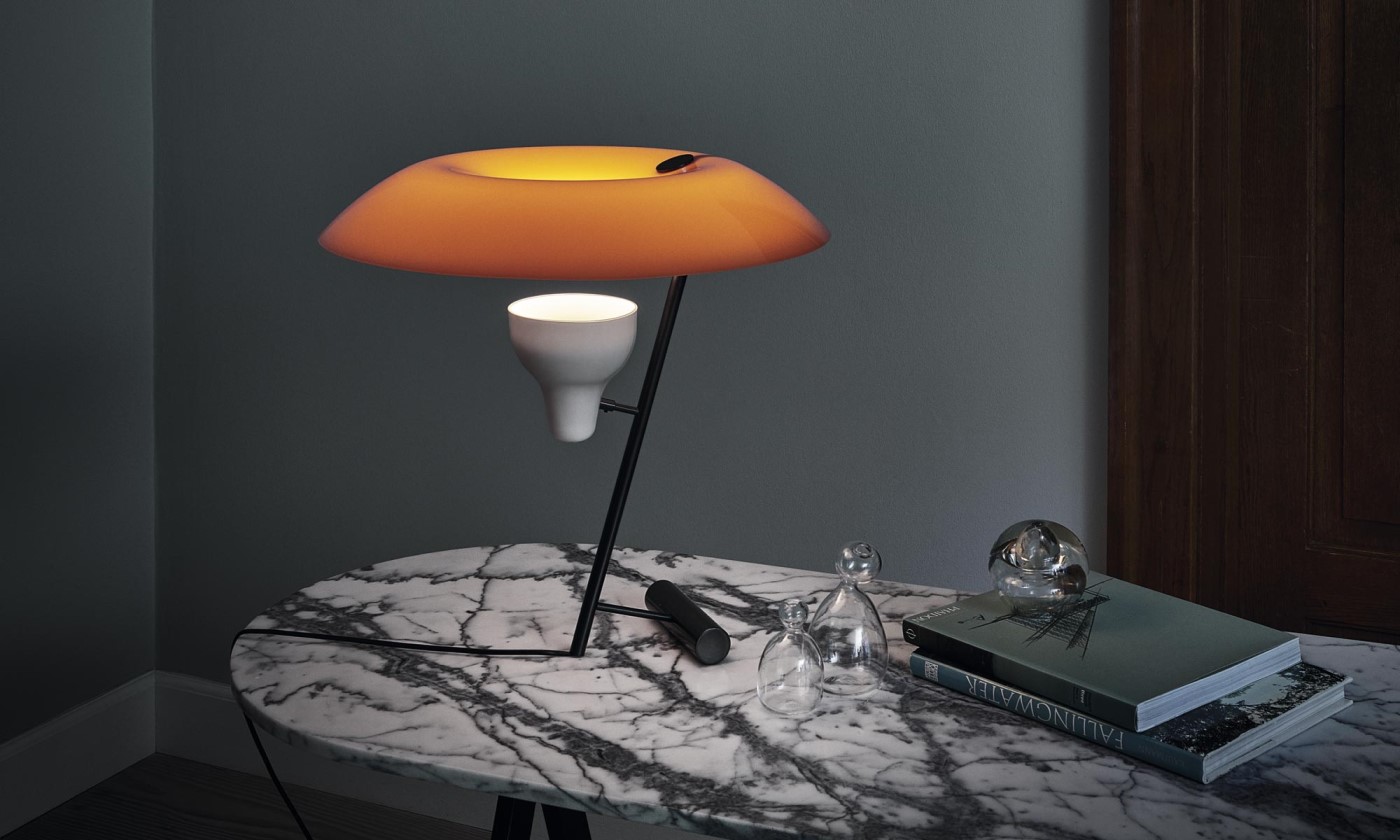 ASTEP Model 548 Table Lamp в интерьере