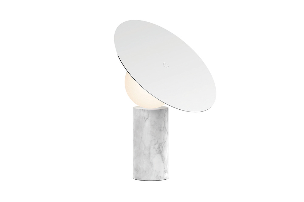 Pablo Bola Disc Table Lamp в интерьере