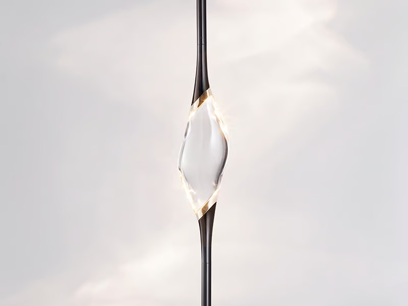 Pendant lamp Il Pezzo Mancante Long Chandelier в интерьере