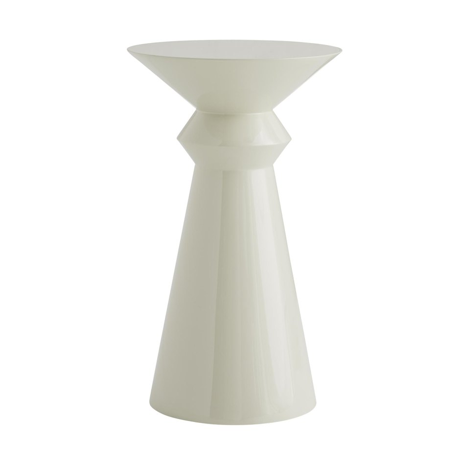 Arteriors Home Vlad Corner Table в интерьере