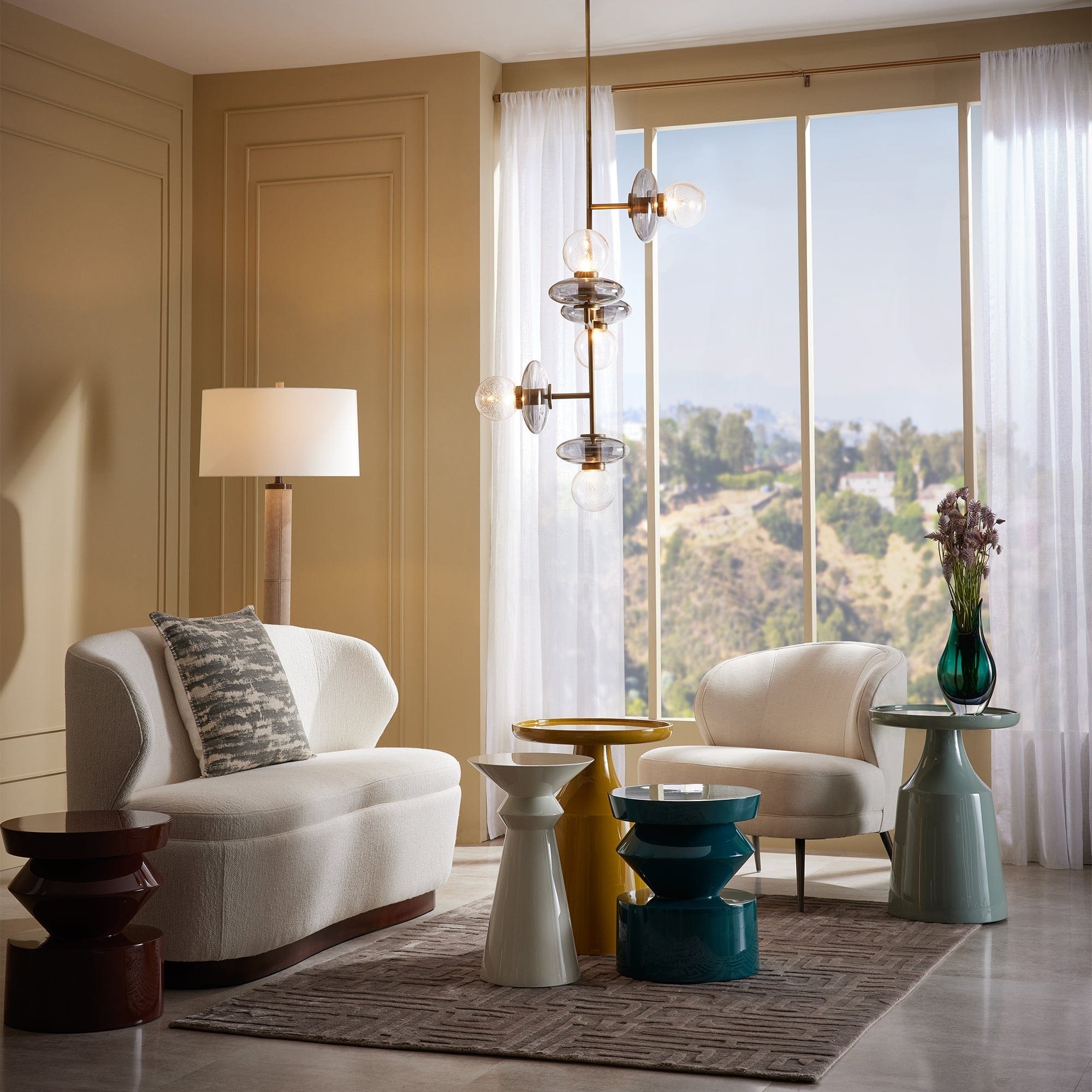 Arteriors Home Uma Corner Table в интерьере