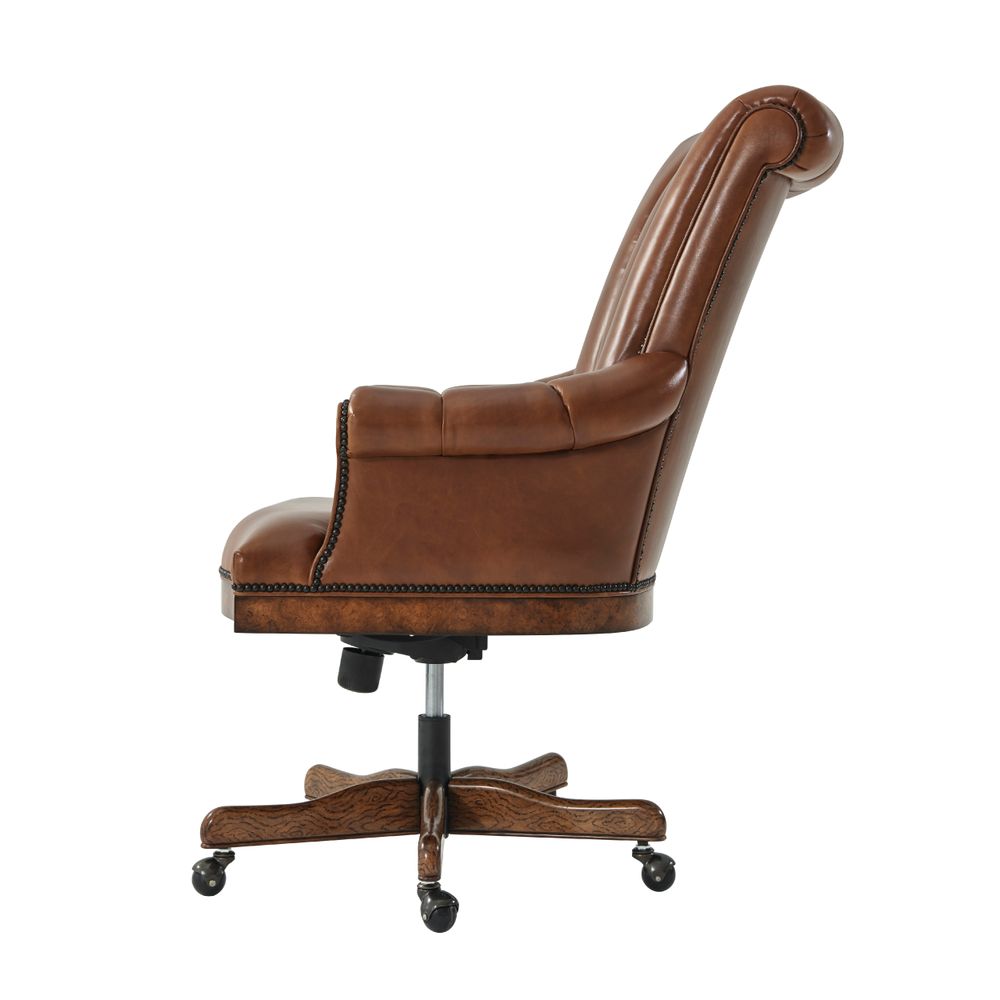 Executive armchair Theodore Alexander Bicester в интерьере