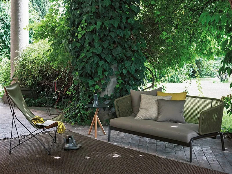 Outdoor sofa RODA Spool в интерьере