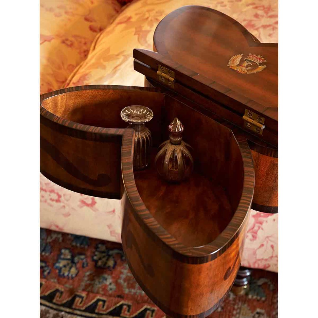 Theodore Alexander Butterfly Corner Table в интерьере