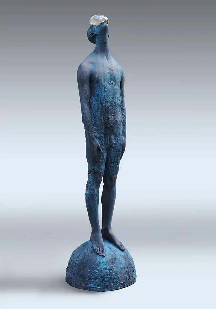 Statuette Romatti Human в интерьере