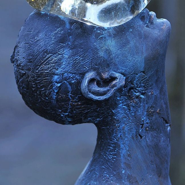 Statuette Romatti Human в интерьере