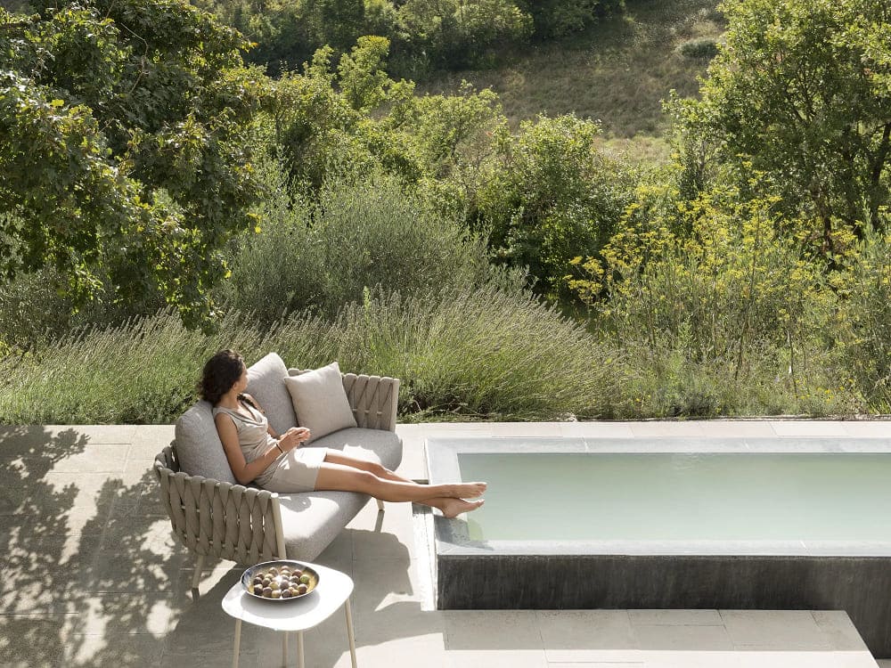 Outdoor sofa Tribu Tosca в интерьере