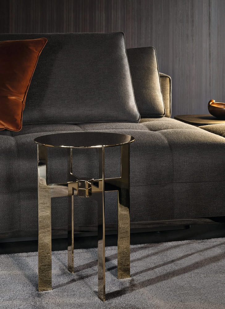 Minotti Ellis Corner Table в интерьере