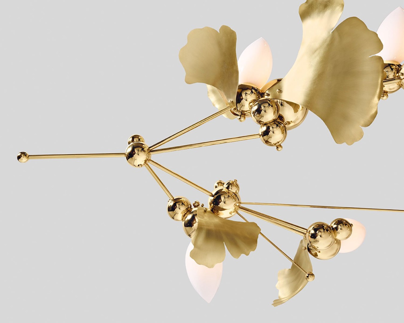 Rosie Li Studio Ginkgo Blossom Chandelier в интерьере